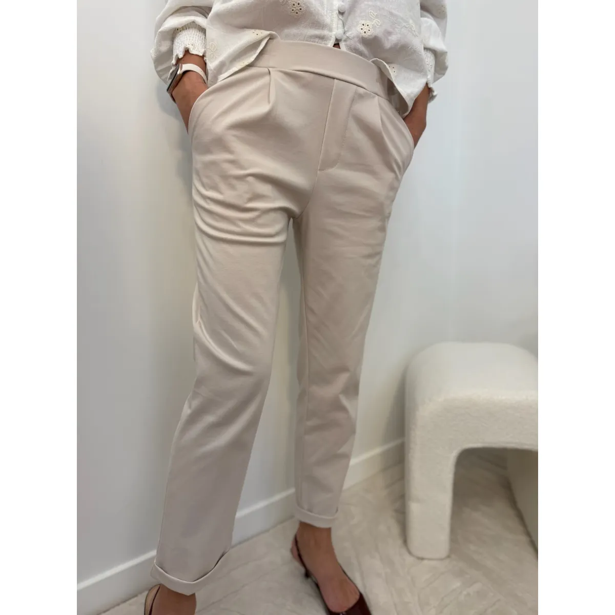 Bawełniane spodnie LIVIA w odcieniu beżu