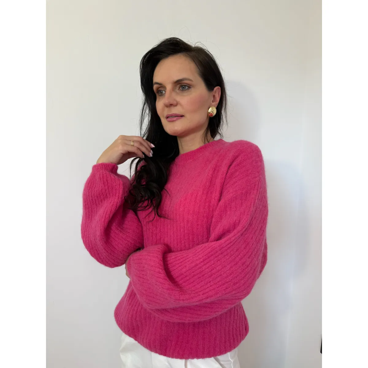Miękki sweter z domieszką alpaki INETTA w kolorze fuksji