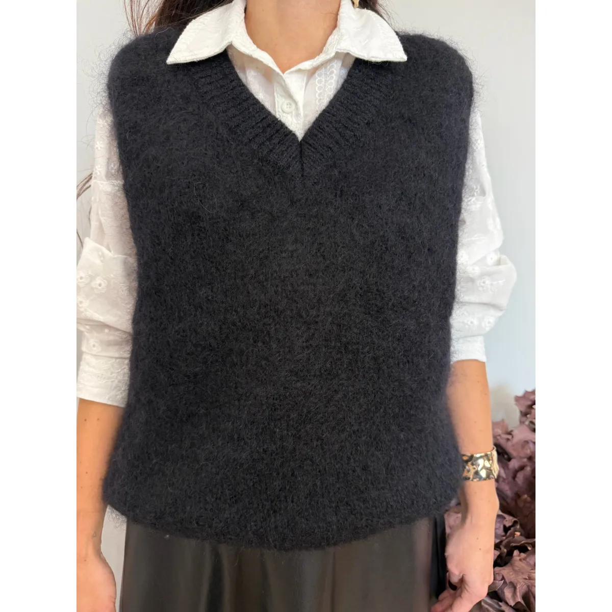 Moherowa kamizelka MAYA w kolorze czarnym