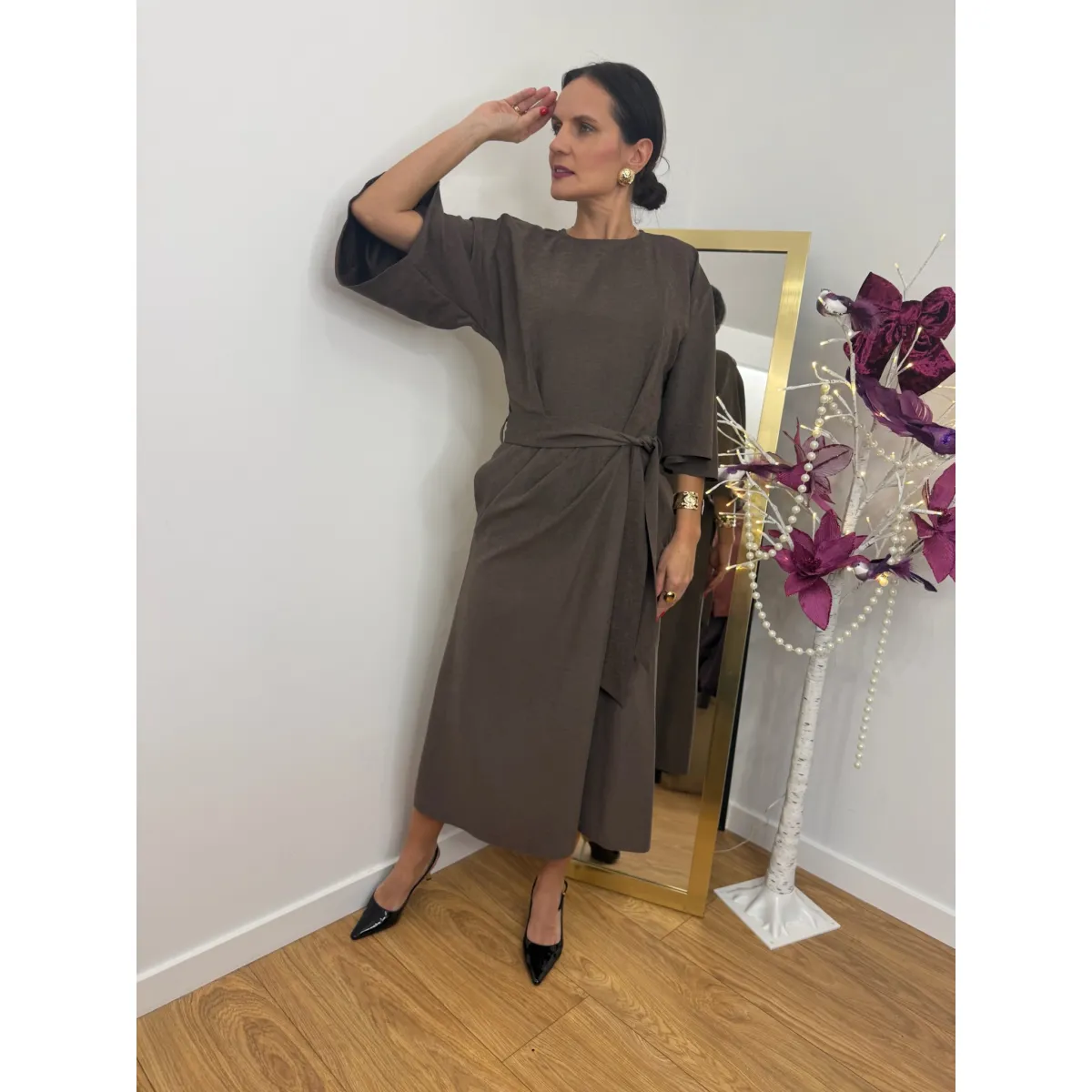 Wiskozowa sukienka SOPHIE w odcieniu czekoladowym rozmiar L