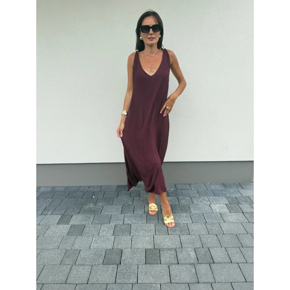 Wiskozowa  sukienka MEGAN w odcieniu wina