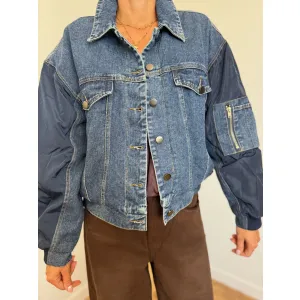 Bawełniana kurtka BOMBER w kolorze granatu