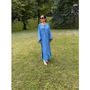 Sukienka z tencelu ELARA w kolorze jeansu