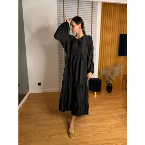 Sukienka z Jedwabiem Elara w kolorze głębokiej czerni