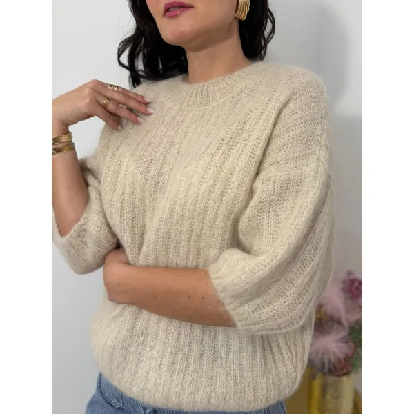 Moherowy sweter OLIVIA w odcieniu beżu